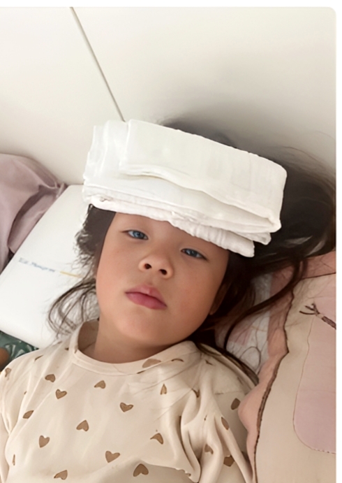 小J助手：全国流感阳性率近45%，五大防护措施助你安全度过高发期！