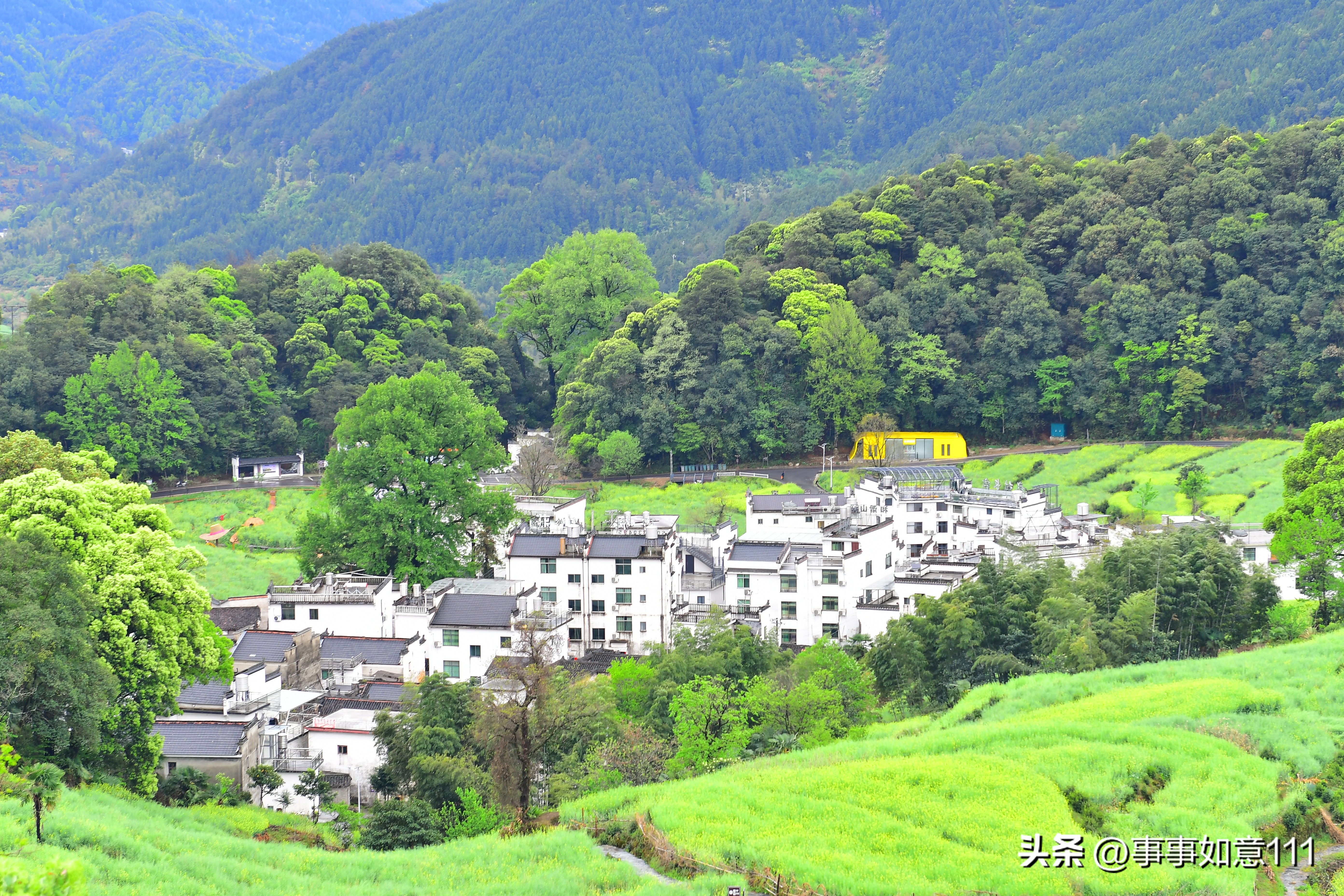 超评助手：中国十大超级旅游景点推荐，传统与自然之美的完美结合
