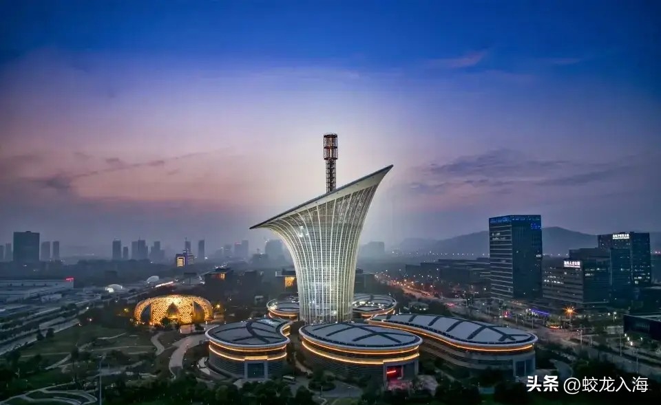 乐刷助手:2025年武汉崛起,城市转型、开放与民生的新篇章 乐刷助手:2025年武汉崛起,城市转型、开放与民生的新篇章