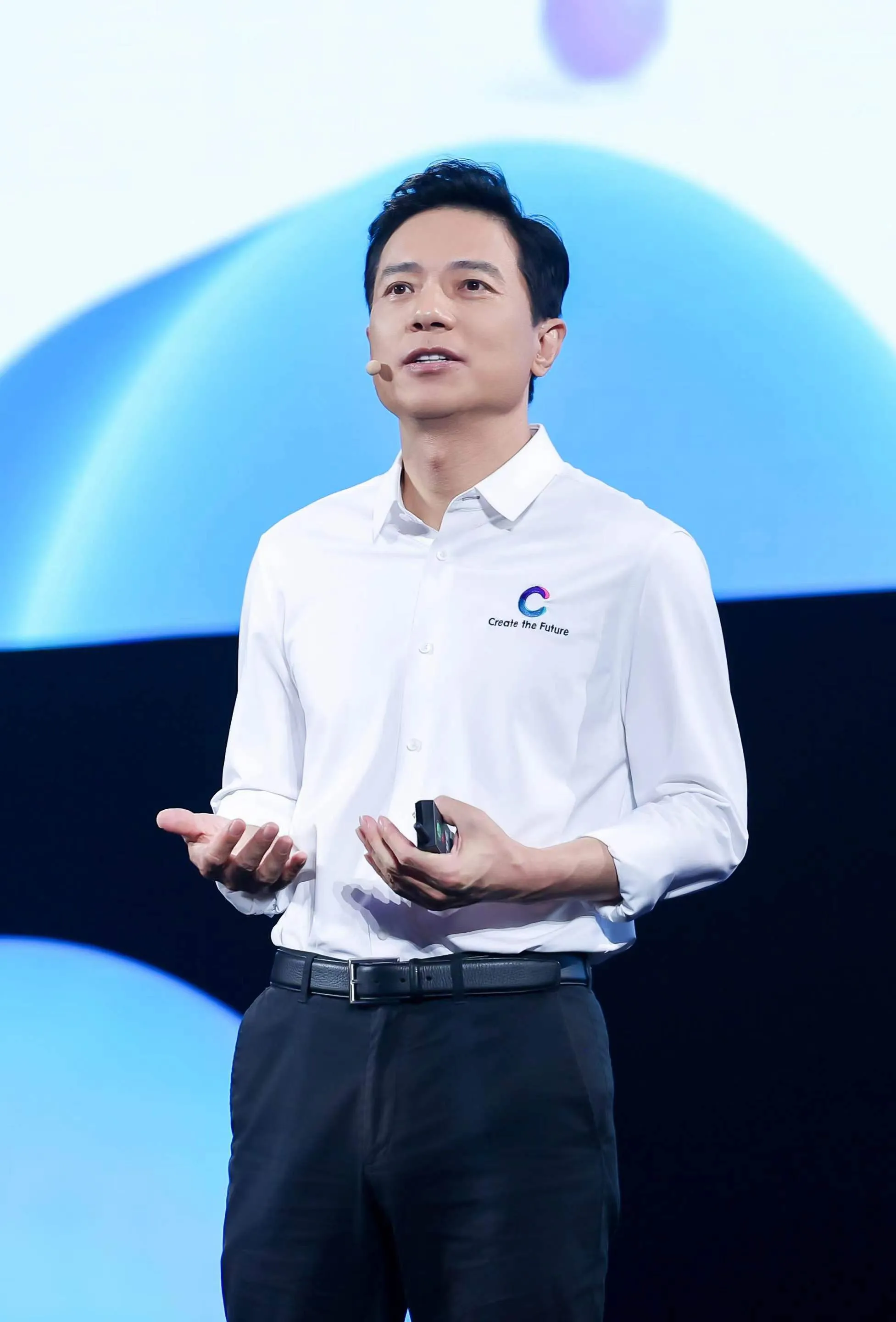 快火助手下载官网：李彦宏的AI战略与百度在全球市场中的竞争优势分析