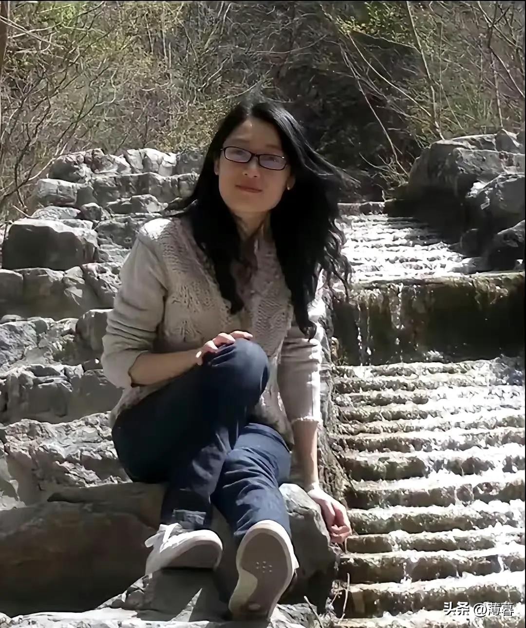 小评评助手下载安装：刘强东最信任的女人张雱，从助理到京东“老板娘”的传奇之路