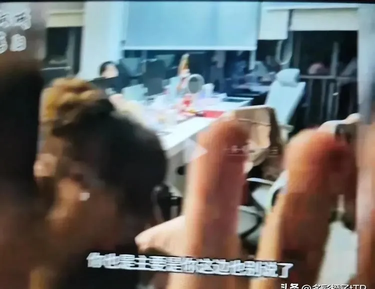 小评评助手入口：女子外卖退款吃霸王餐，外卖小哥无奈求助平台维权！
