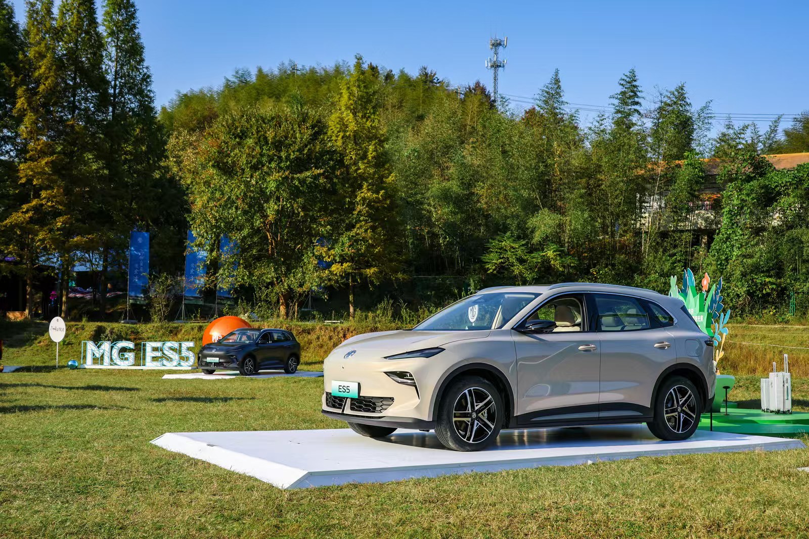 快火助手邀请码：MG ES5，技术强悍的电动SUV，英国售价30万，中国仅需9.9万！