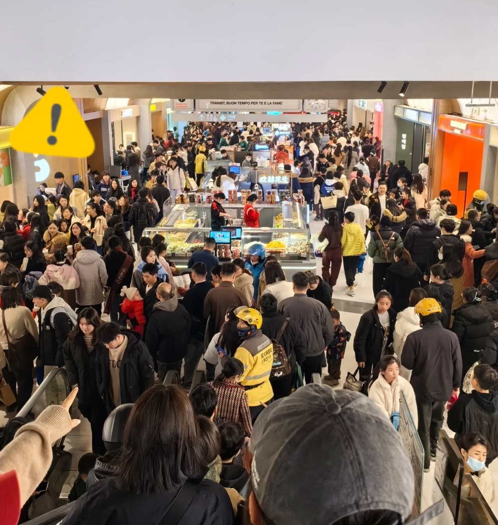 拼多多出评软件：实体店复苏，网购退款政策改变后消费者回归线下购物体验