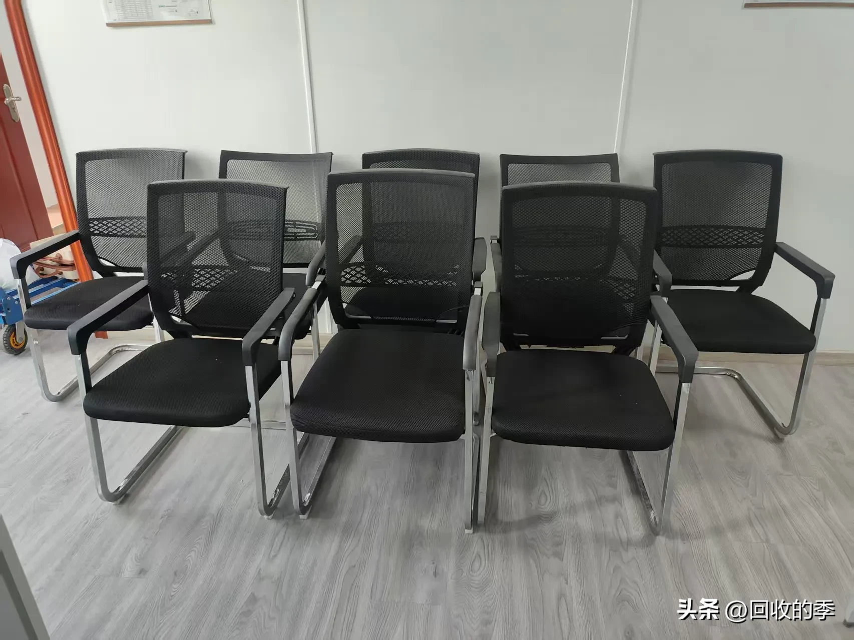 小评评助手靠谱吗：创业者的真相，成功需要冷静决策与勇敢割舍情怀