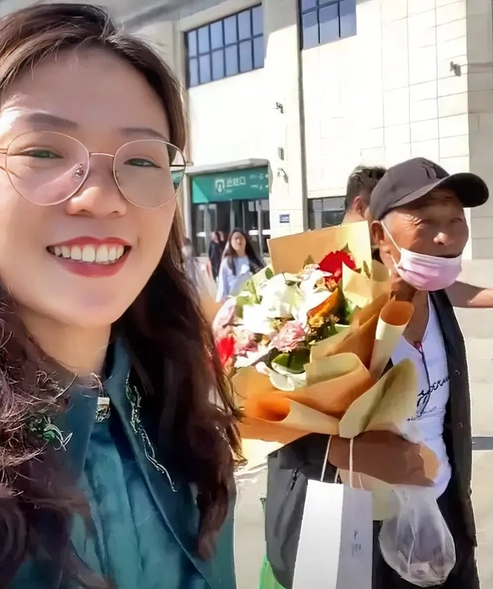 多多出评：善良的回报，一个女孩与陌生老人七年的深厚友谊