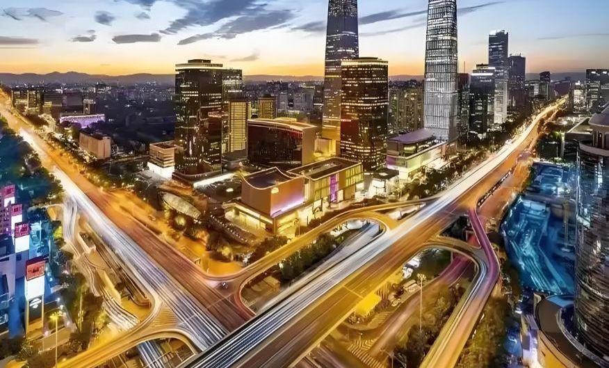 超单助手卡密：特朗普TikTok新政策引发中美网友互动，揭示两国教育医疗巨大差异