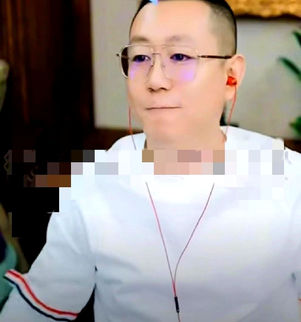 超单助手开团软件：无打赏直播新模式，王小源与80万观众的四小时真情互动