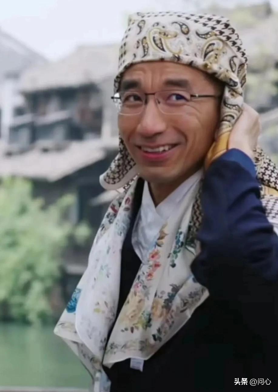 乐多多助手：东方小孙归来，俞敏洪的缓兵之计与直播间权力游戏解析
