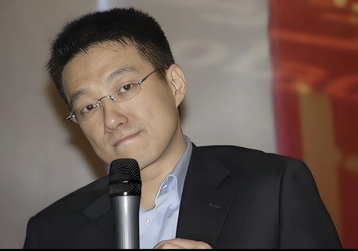 超评助手拼多多：拼多多崛起，如何从阿里巴巴手中夺取电商霸主地位的逆袭之路