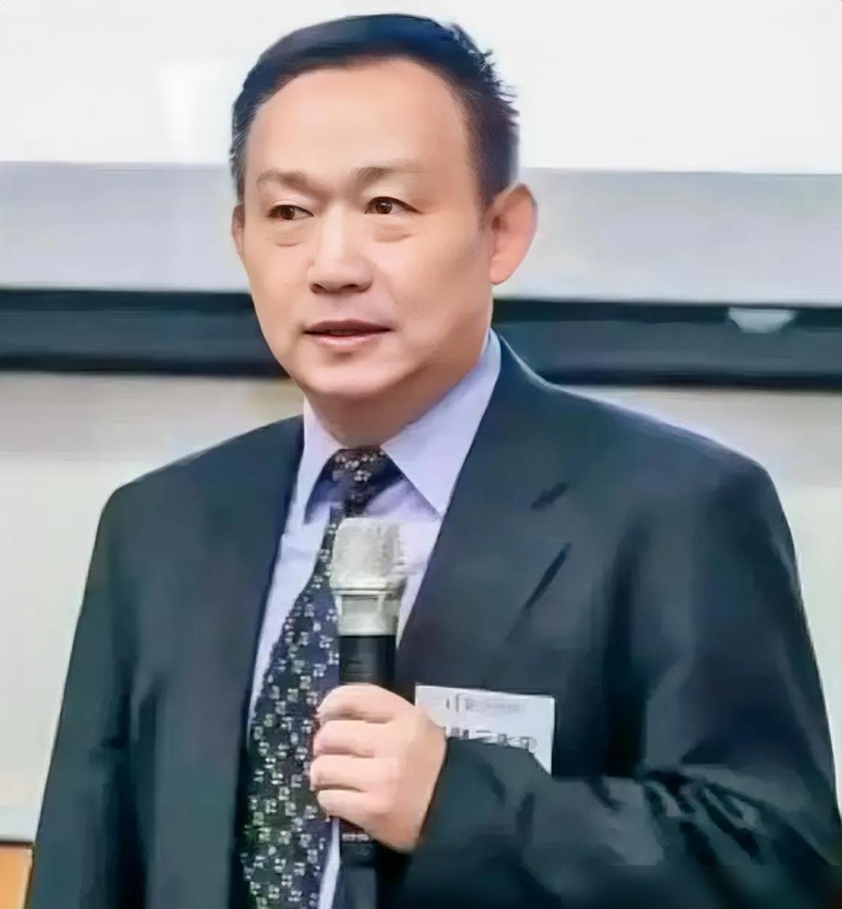 番茄助手：美国债务危机加剧，人民币崛起挑战美元霸权的金融新格局分析