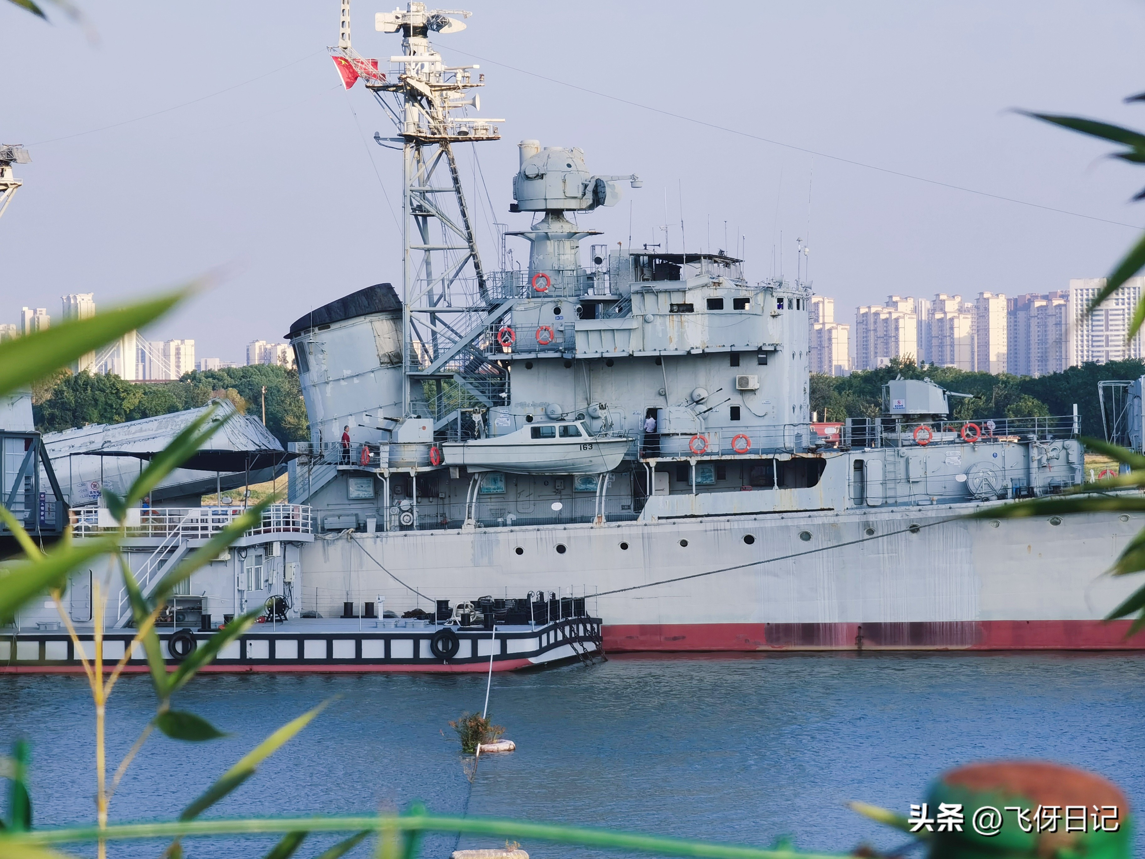 畅销助手：普通人玩自媒体，真实收入与努力的残酷现实解析