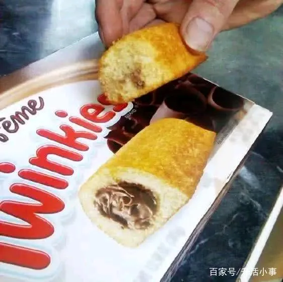 小Q助手：海报食物为何诱人？揭秘食品造型师的技巧与营销策略