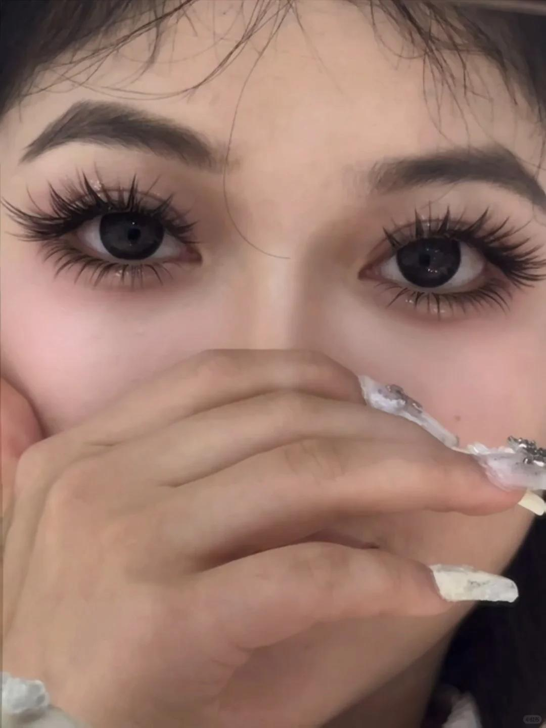 易评助手下载安装：过年消费要理性，避开商家套路的节日购物陷阱