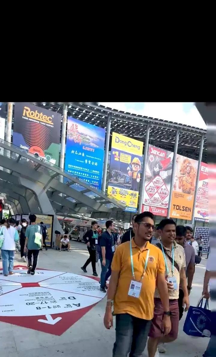 星云助手：警惕跨国贸易中的“套路”！揭露展会刺客的三大陷阱与防范措施