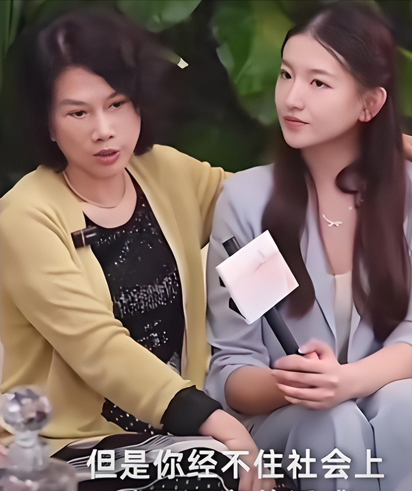 小G助手：孟羽童离开格力后的新生活，从网红到自我价值的探索之路