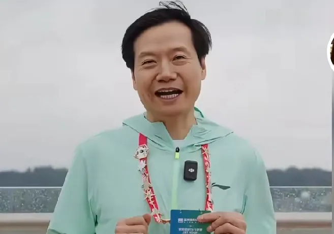 新快火助手：雷军的成功之道，谦逊与真诚铸就小米辉煌传奇