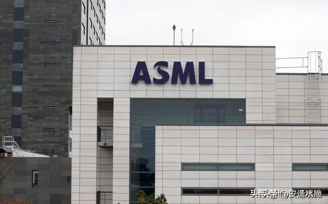 小评评助手卡密：ASML公司终止光刻机维修服务，揭示中国芯片产业面临的挑战与机遇