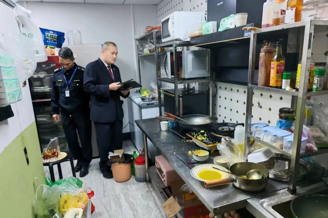 快火助手：数字技术助力武鸣区食品安全监管，提升生食类冷食商家合规性