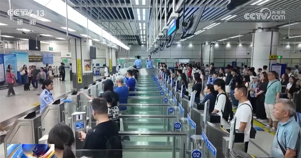 超评助手：人流物流创新高，深圳口岸日均超105万，黑河公路货物值增300%