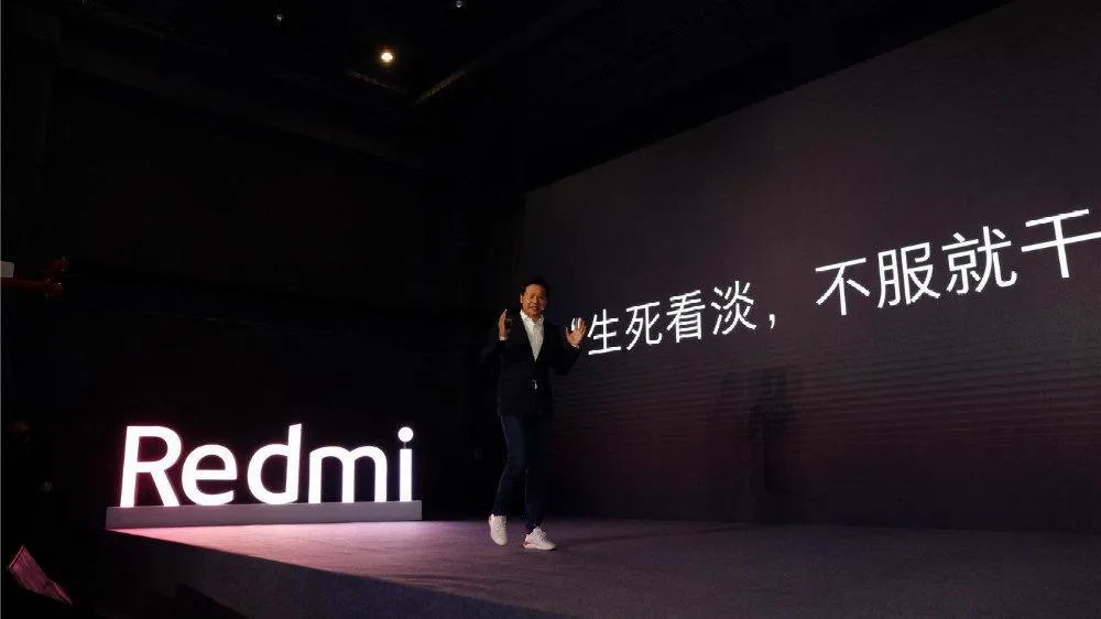 超单助手下载官网：雷军皮衣5分钟断货，科技与时尚跨界营销的成功案例分析
