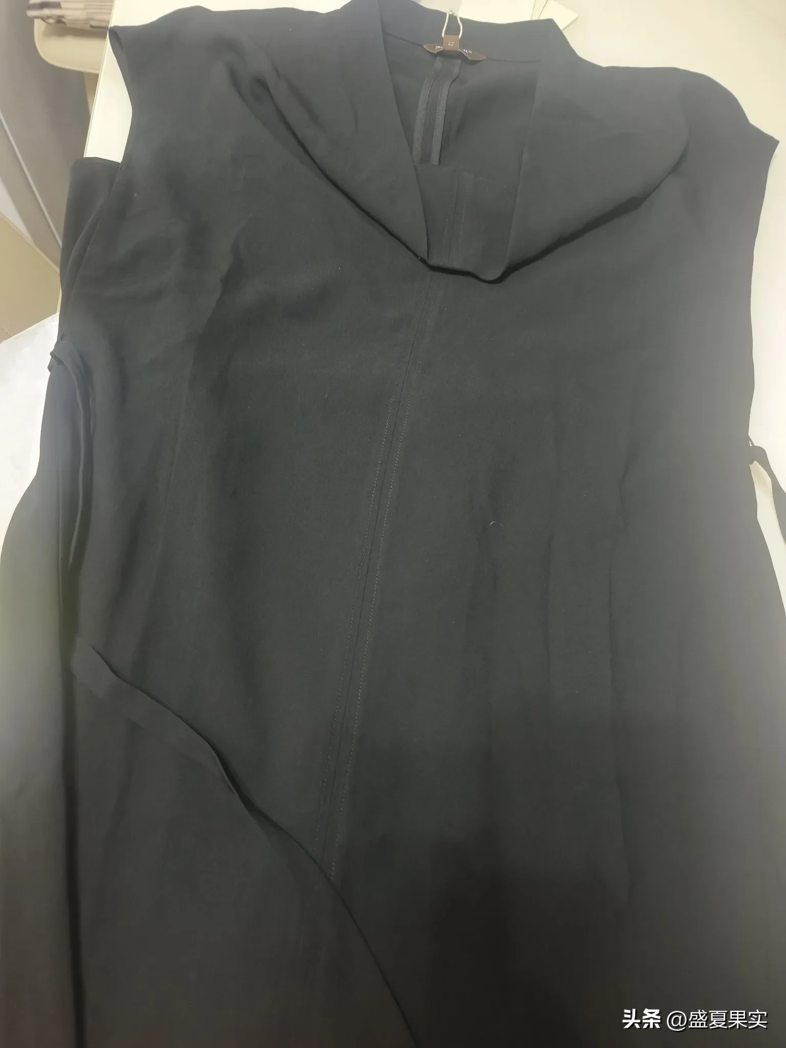 小M助手：网购衣服体验分享，质量与价格的真实困惑