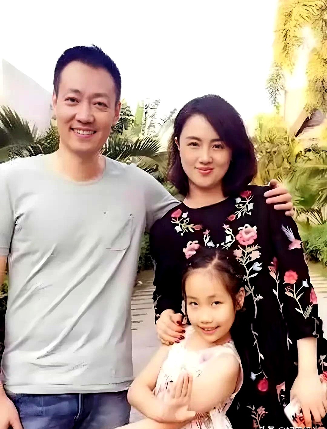 小店管家靠谱吗：宋丹丹、辛柏青与李乃文，经典重组家庭剧的绝版回忆与遗憾告别