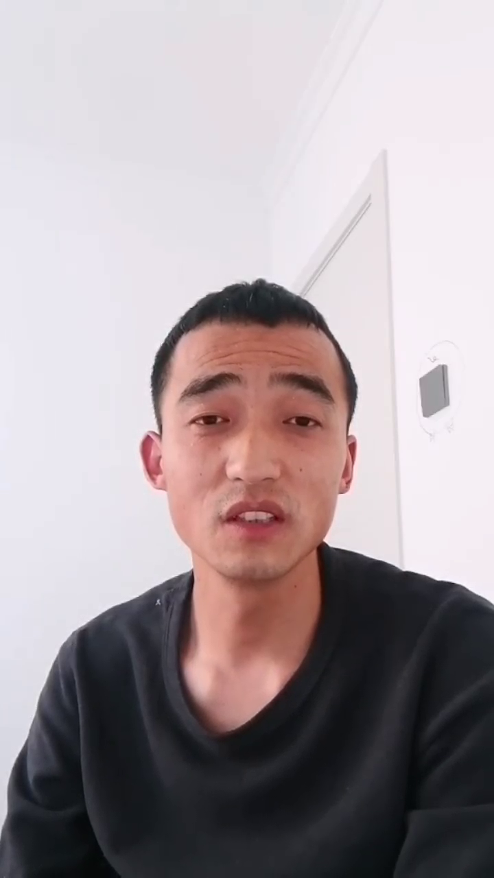 多成团助手：从打工者到抖音知识分享，我的思维转变与成长之路