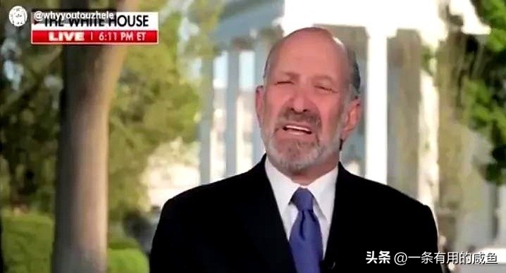 小评评助手下载安装：中美贸易紧张加剧，关税影响下美国超市货架空缺现象分析
