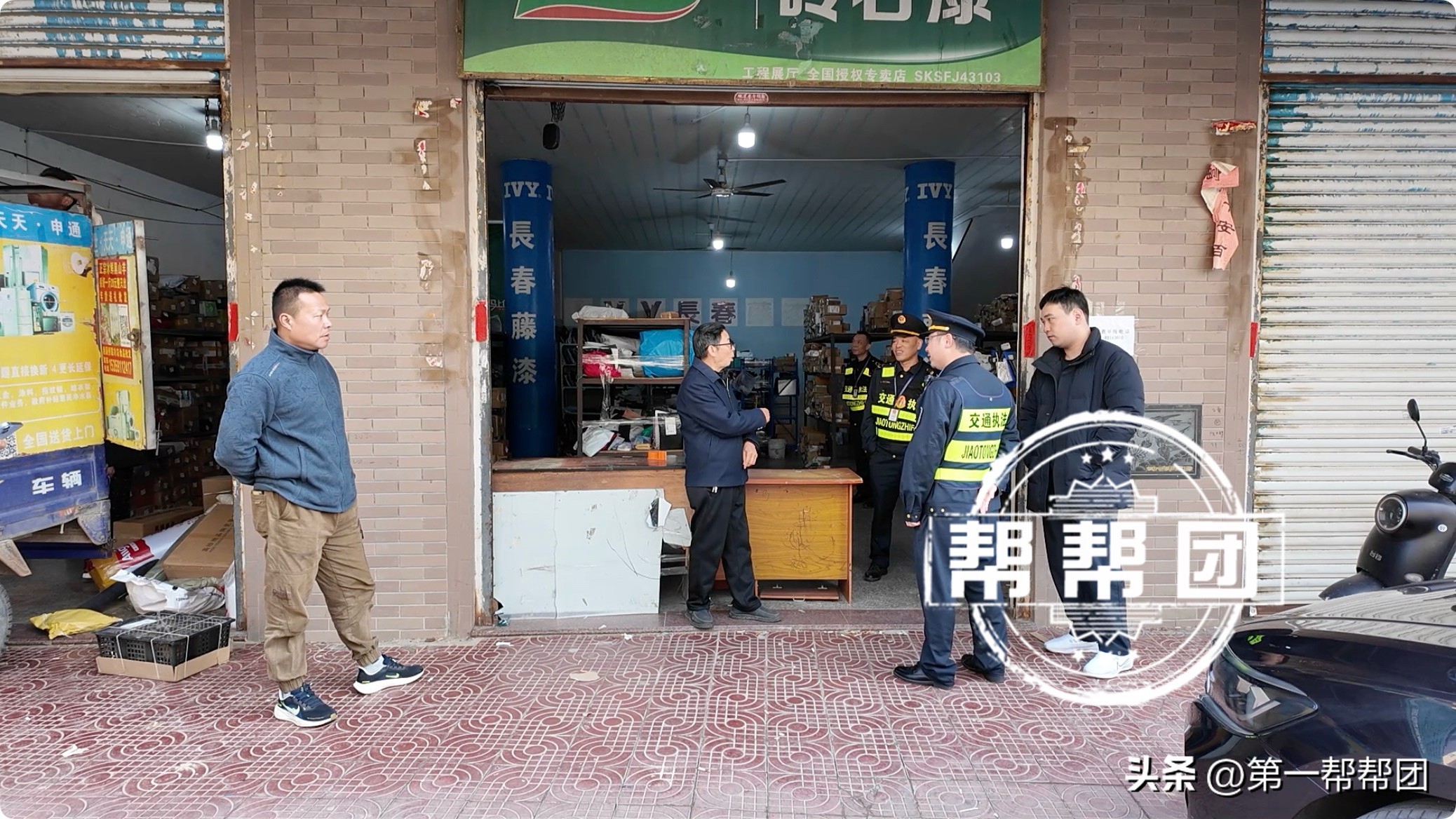 Y助手：整治快递违规收费，福州市推行人工与智能柜相结合的服务模式