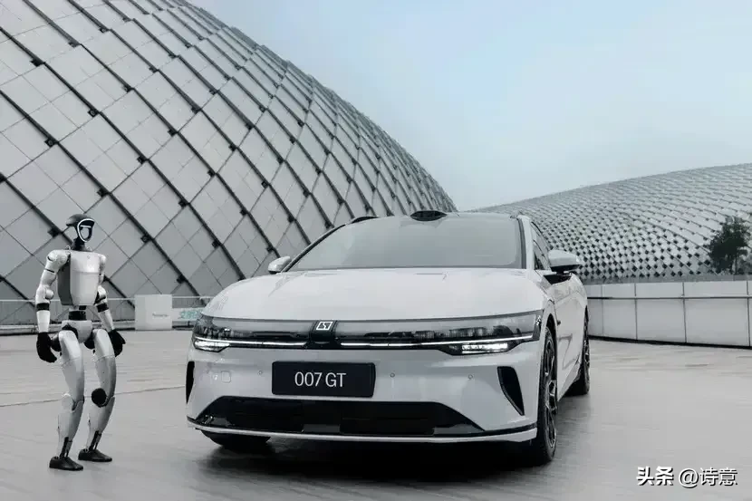 优选助手：极氪007GT，搭载宁德时代电池的高端纯电轿车，续航与安全双重保障
