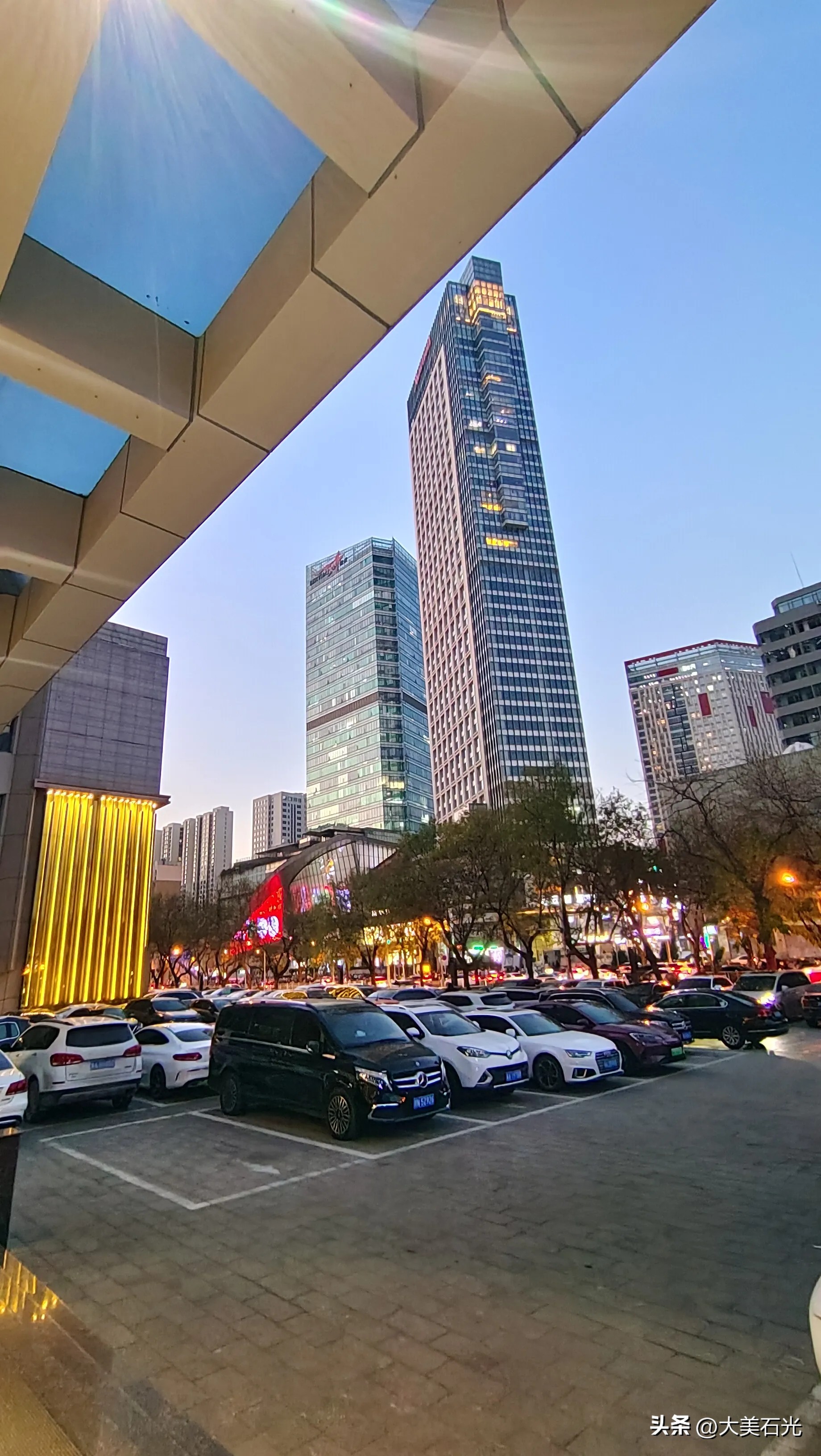 51助手网站：盒马鲜生在石家庄开设新零售门店，推动区域消费升级与数字化转型