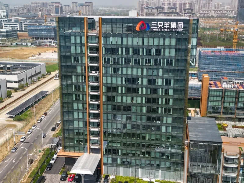 权重大师软件：网红经济下的收入差距，小杨哥与辛巴的亿级年薪为何让人心酸？