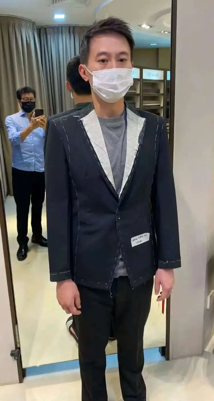 51助手官网：42岁TikTok CEO周受资量体照曝光，逆天身材引热议！健身与职场新风尚交汇