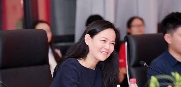 觉醒助手：李彦宏与马东敏，平凡爱情成就百度传奇