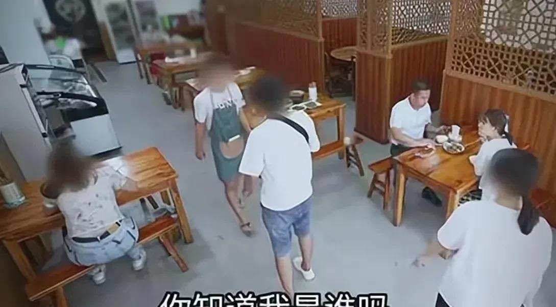 多多出评工具：网红探店还是霸王餐？江苏男子在餐馆吃198元菜不付钱引发争议