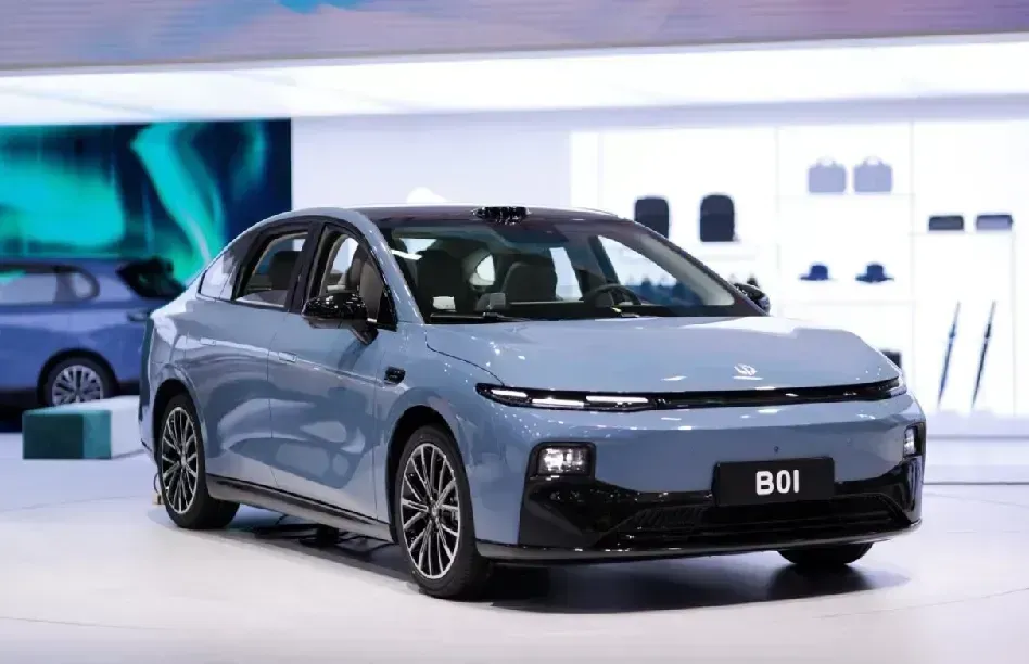 超评助手网站：2025年买车指南，零跑B01与新势力市场的崛起分析