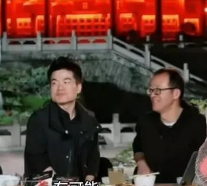 易评助手：董宇辉的坚持与善良，在风口浪尖中找到自我