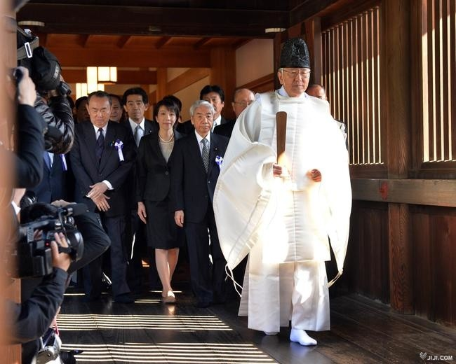 易团助手：高市早苗计划参拜靖国神社，或引发中日关系新紧张局势