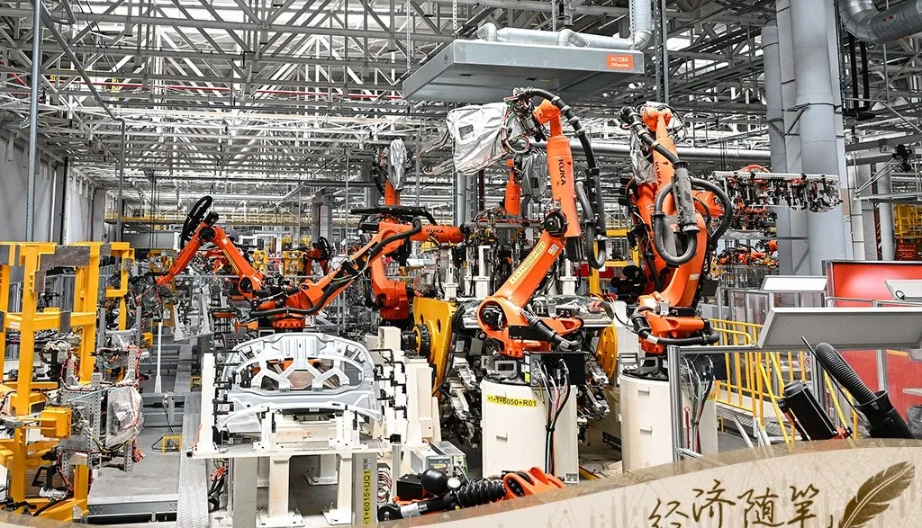 拼多多开团软件：2023年中国经济前四个月数据分析，外贸增长与基建消费新动向