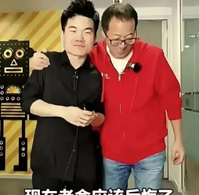 多多留评工具：李国庆与俞敏洪的对话，武侠哲学中的义气与责任心
