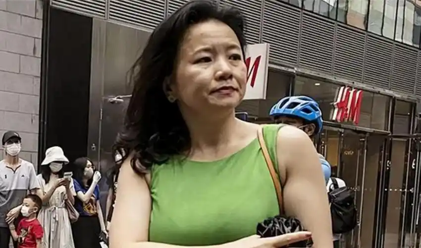 云创助手：央视主持人成蕾因间谍罪被捕，揭秘背后不为人知的故事