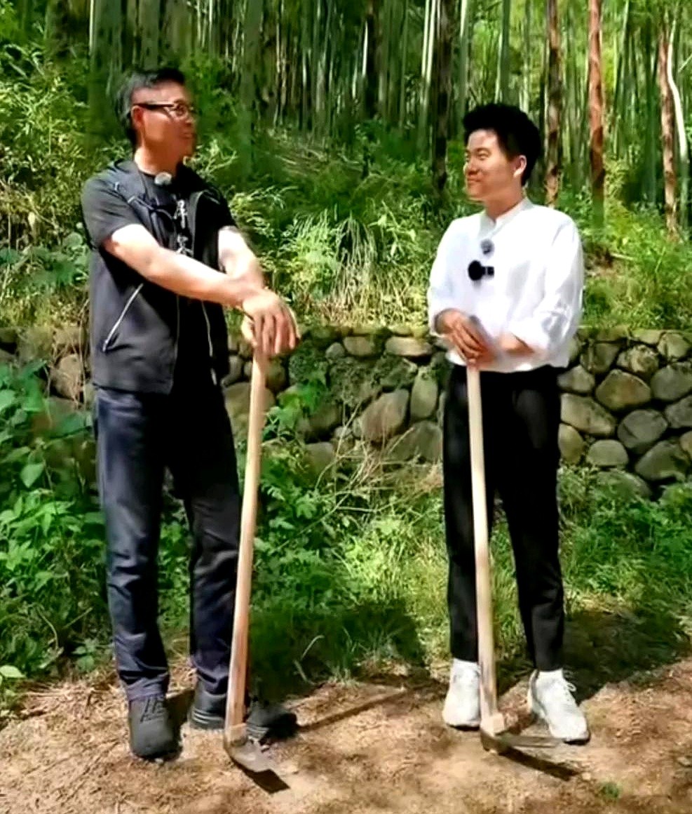 潜力鸭：直播带货新境界，董宇辉的笋与童年记忆碰撞
