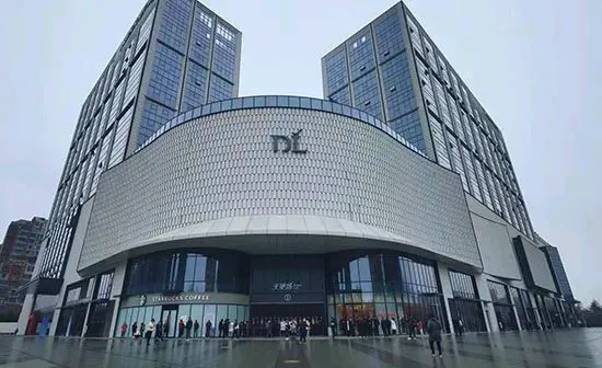 权重大师软件下载：胖东来与京东，小而美的零售哲学与巨头竞争策略解析