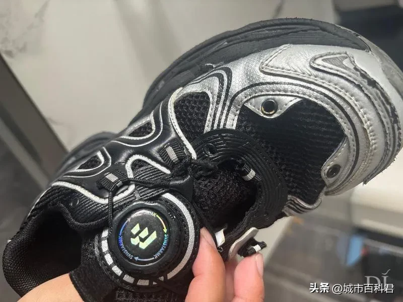 番茄管家小号：胖东来鞋子开胶与断带问题处理，顾客权益保障全解析