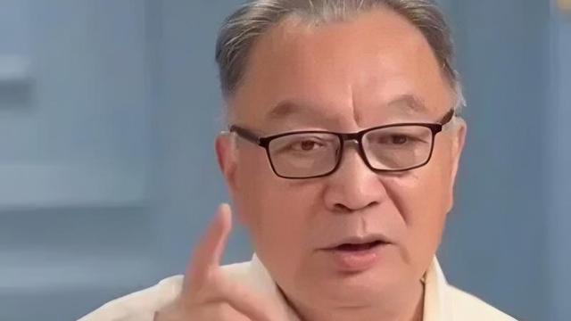 易单助手：国有企业改制与资本运作，温教授的空头政治批评分析