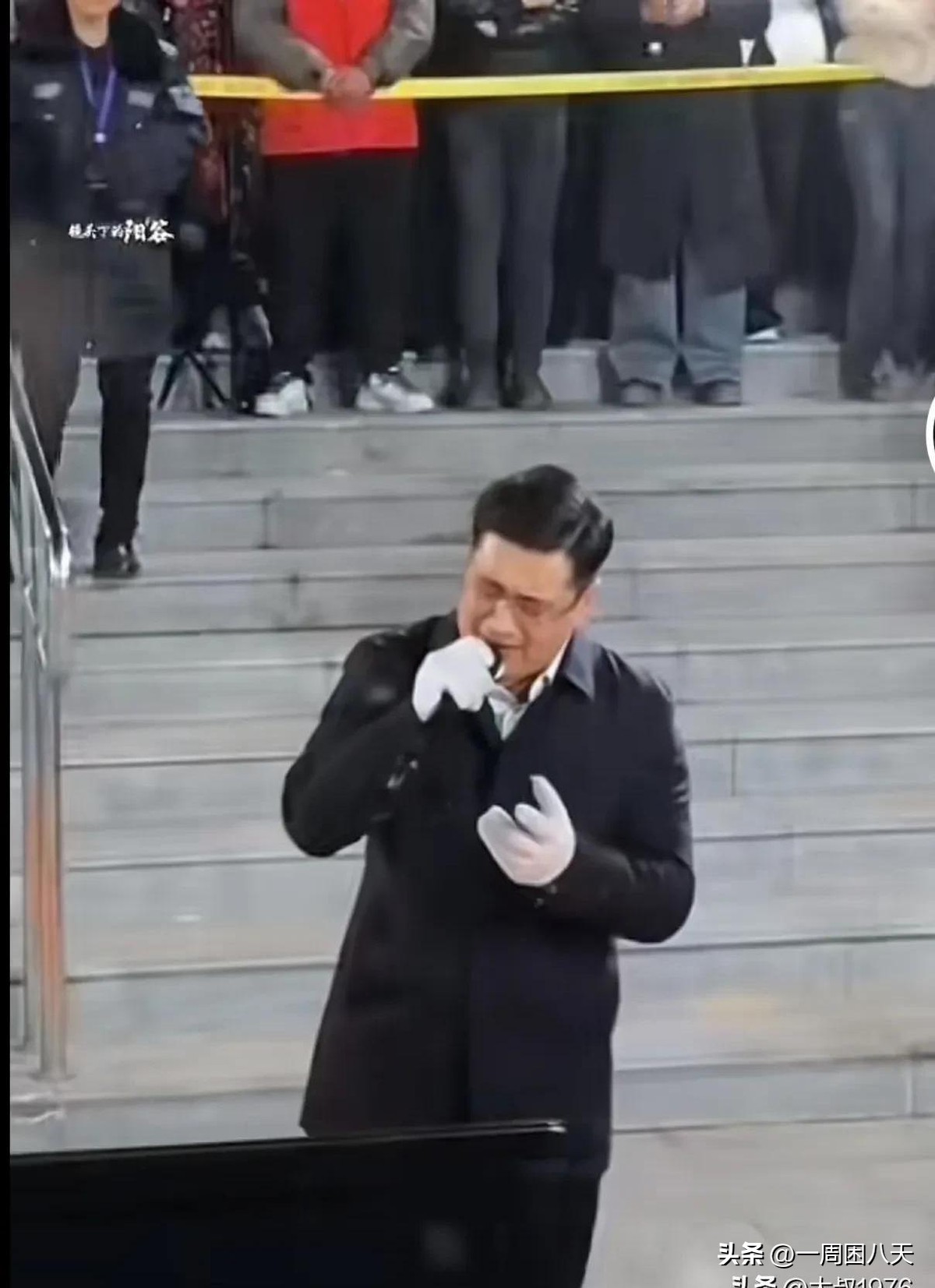 权重大师网站：河南台前县因草根歌手刘皮特演出火爆，成新晋网红打卡地！