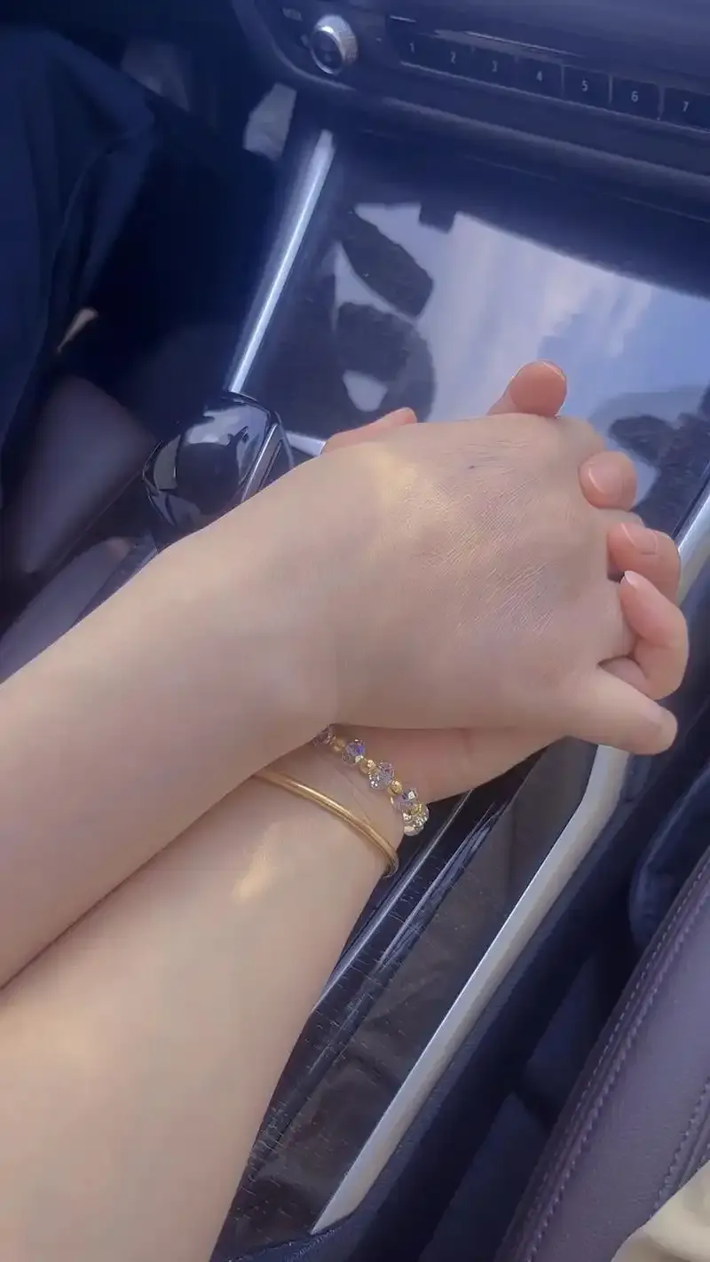 小评评助手邀请码：离婚风波，被美女搭车引发的亲子鉴定骗局
