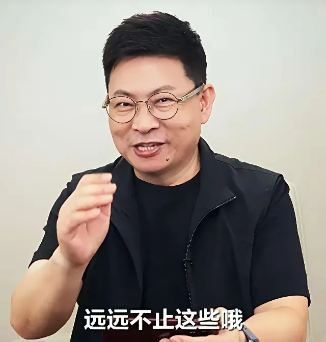 51助手小号：华为鸿蒙5.1升级体验，动态实况窗与AI魔法移图引发用户热议