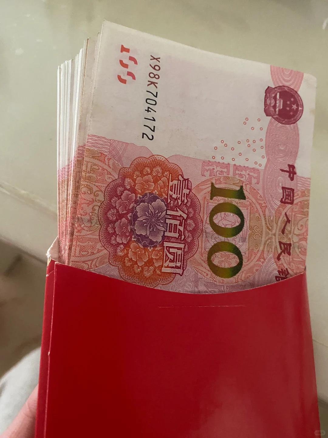 易评助手下载安装：过年消费要理性，避开商家套路的节日购物陷阱